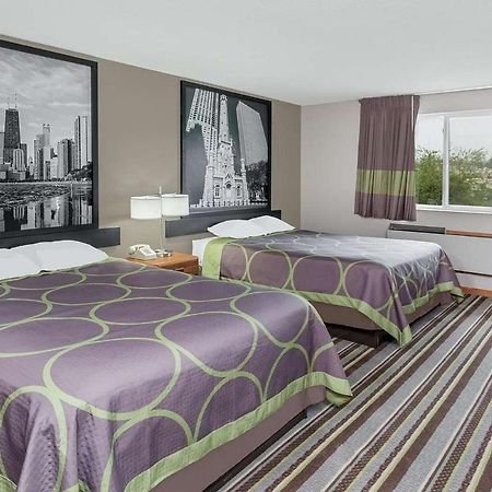 Super 8 By Wyndham Gilman Hotell Eksteriør bilde